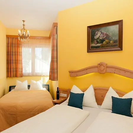 Guest house Junior By Max 70